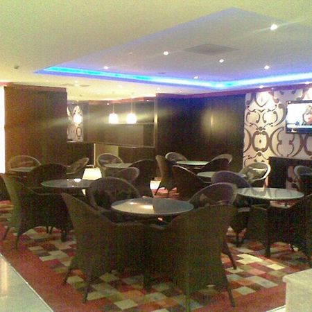 Crom Express Airport Hotel - Jeddah Jiddah Esterno foto