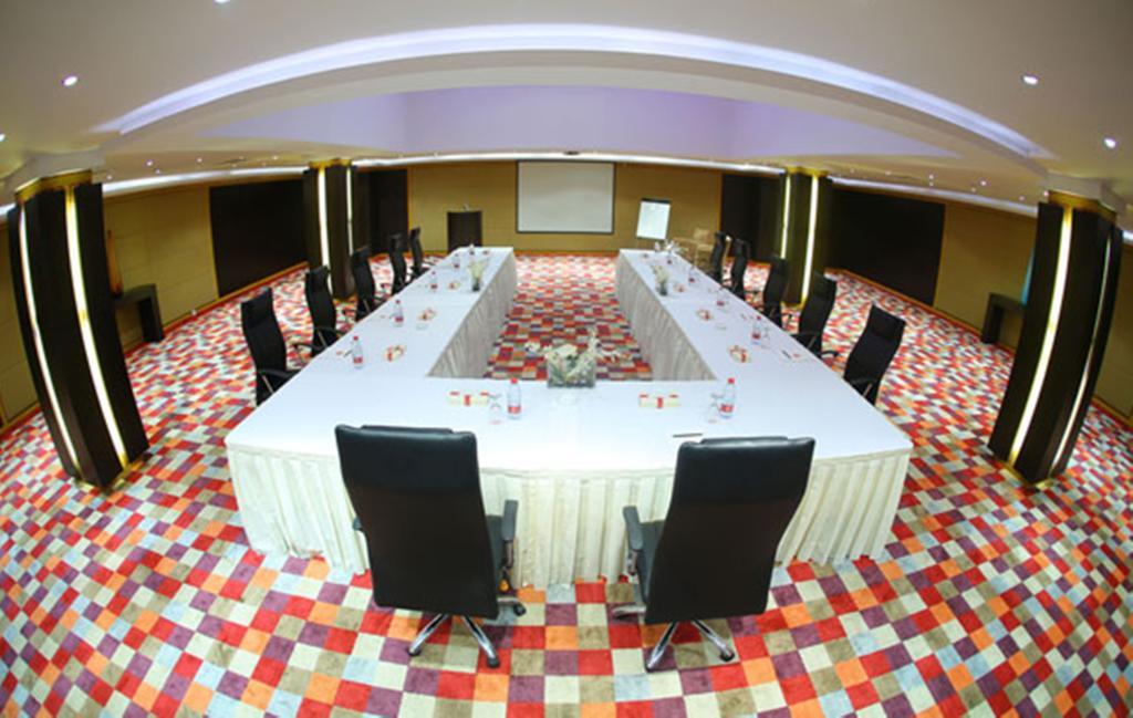 Crom Express Airport Hotel - Jeddah Jiddah Esterno foto
