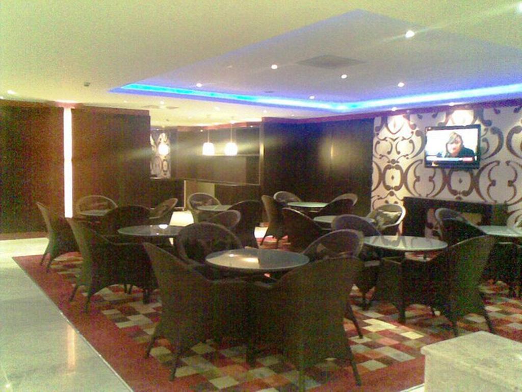 Crom Express Airport Hotel - Jeddah Jiddah Esterno foto