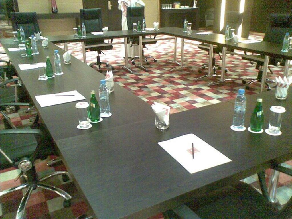 Crom Express Airport Hotel - Jeddah Jiddah Esterno foto